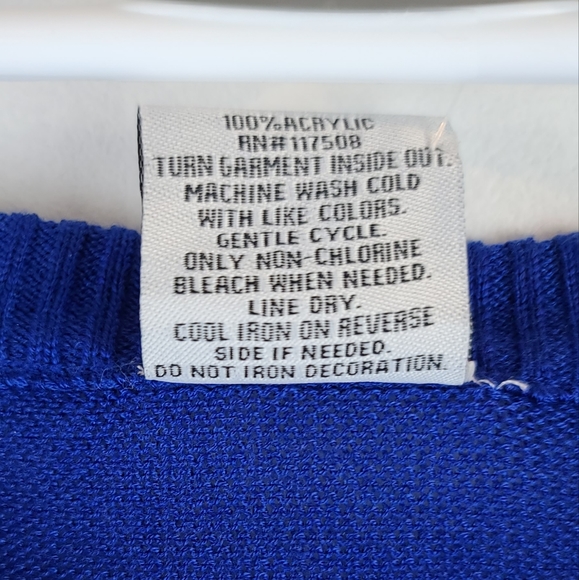 2/$30 ☆ NWT Lightweight Blue  Snowman Sweater Size Med - Picture 5 of 8